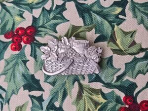 Longaberger Pewter Magnet Christmas Magnet